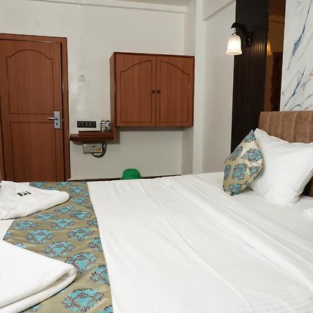 Hotel Padma Krishna Pune Dış mekan fotoğraf