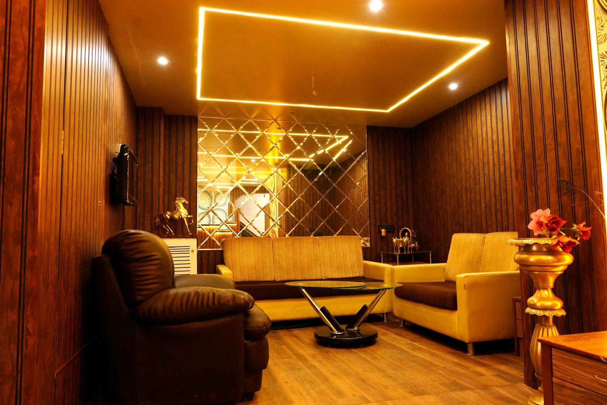 Hotel Padma Krishna Pune Dış mekan fotoğraf