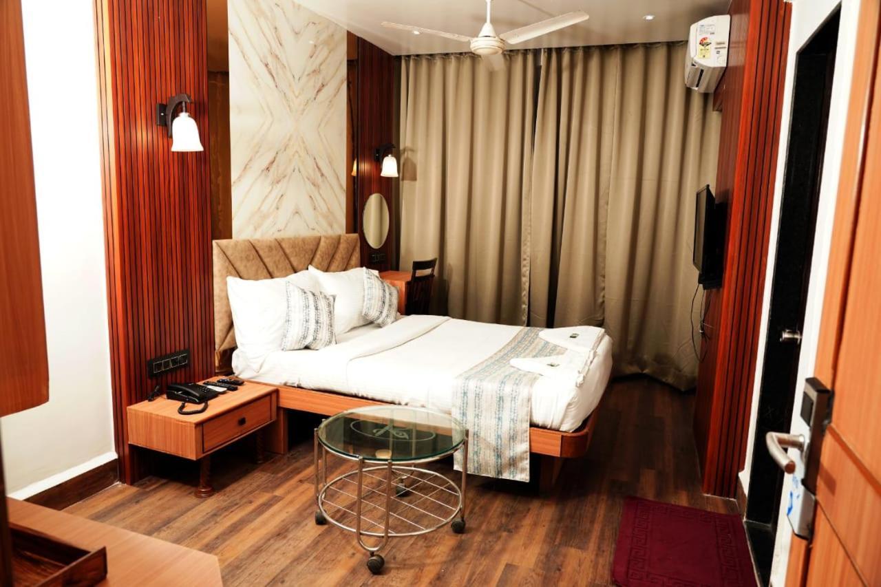 Hotel Padma Krishna Pune Dış mekan fotoğraf