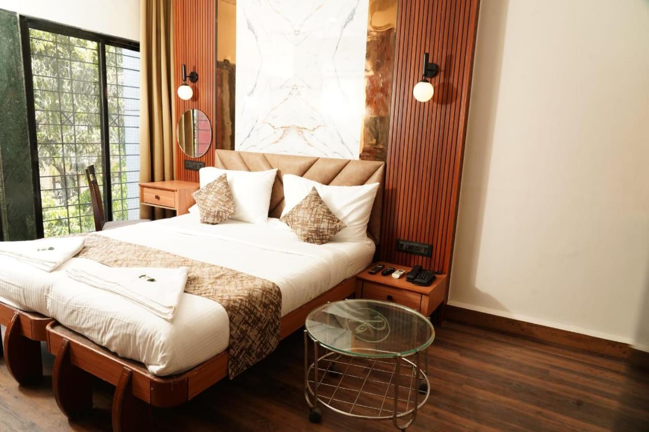 Hotel Padma Krishna Pune Dış mekan fotoğraf