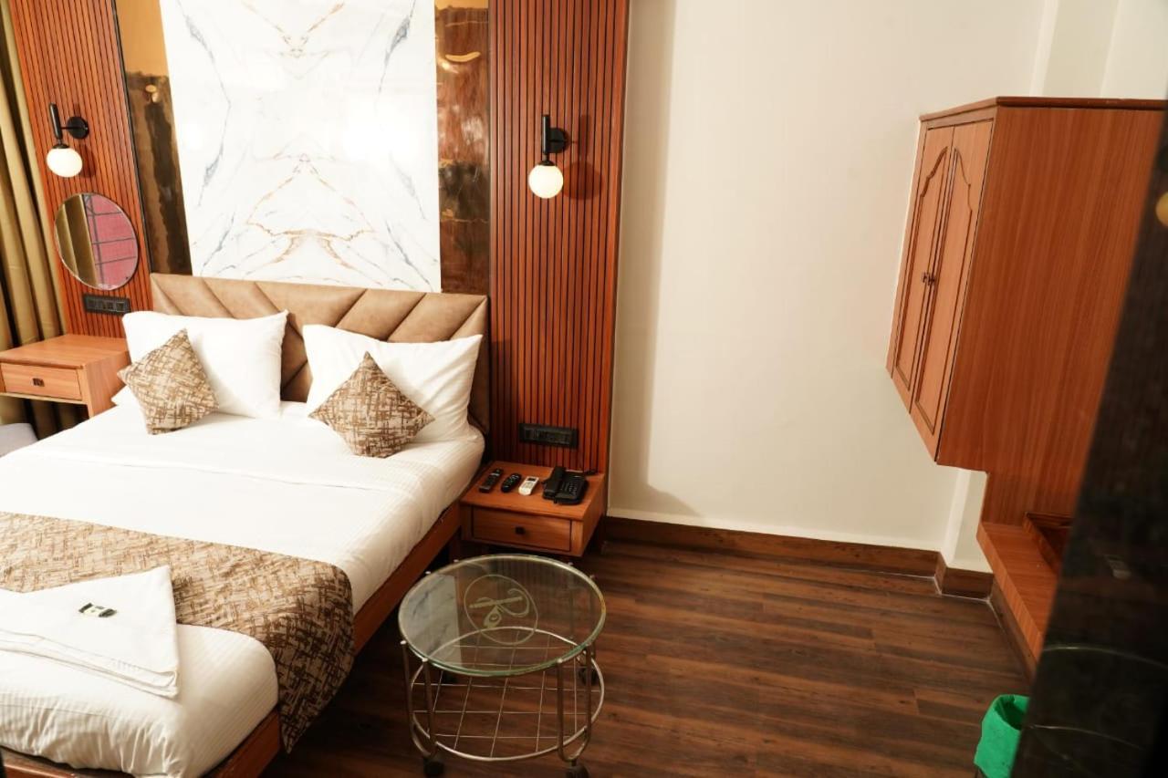 Hotel Padma Krishna Pune Dış mekan fotoğraf
