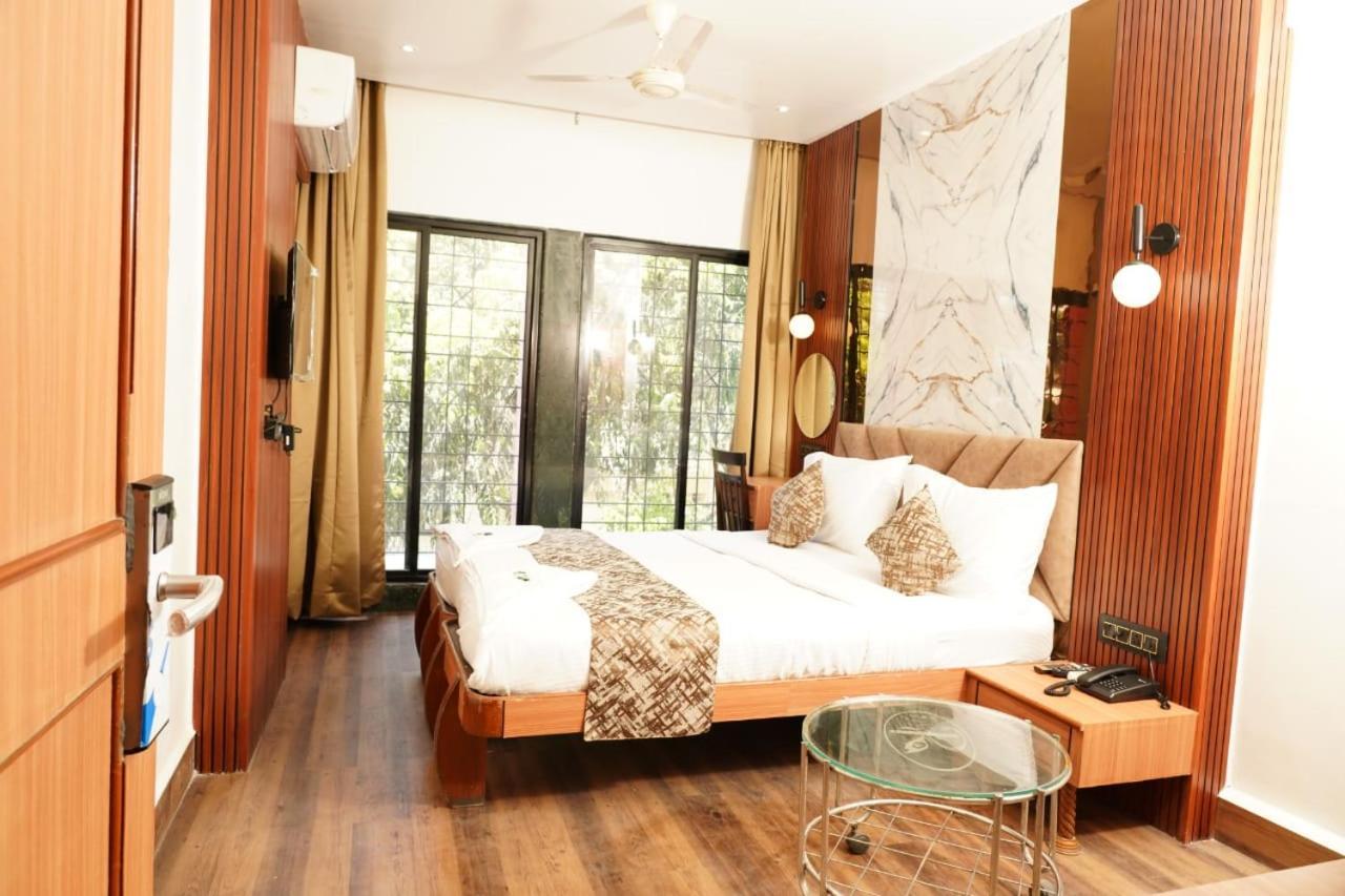 Hotel Padma Krishna Pune Dış mekan fotoğraf